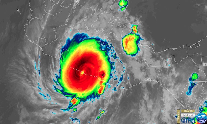 La rápida formación del huracán Otis en México sorprende a la ciencia