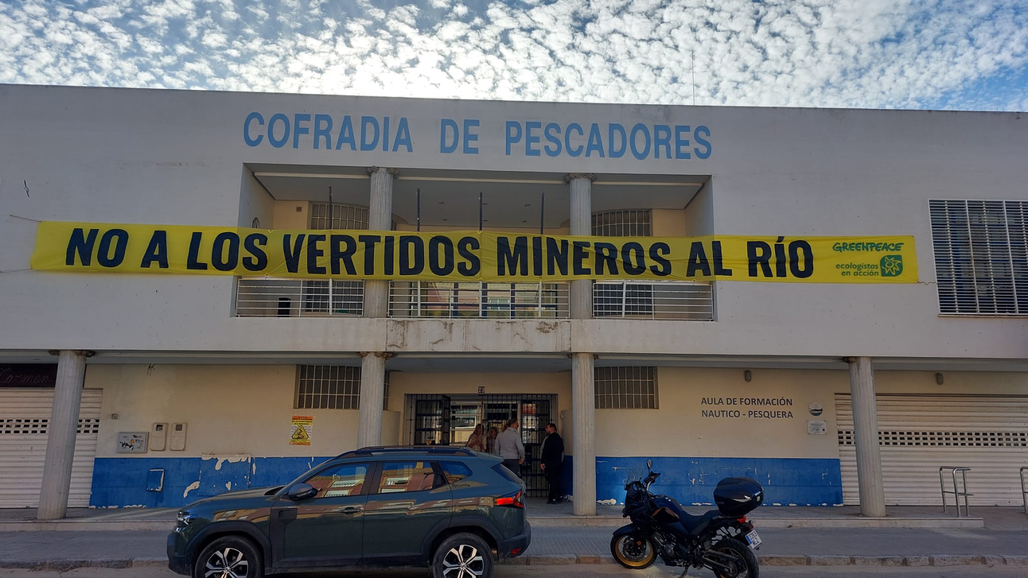 Pescadores y ecologistas convocan una manifestación contra los vertidos mineros en el Guadalquivir